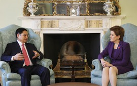 PM meets First Minister of Scotland ahead of COP26